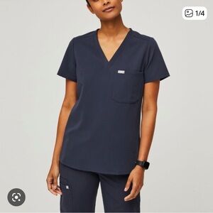 Figs Catarina One Pocket Scrub Top Navy Blue Size L